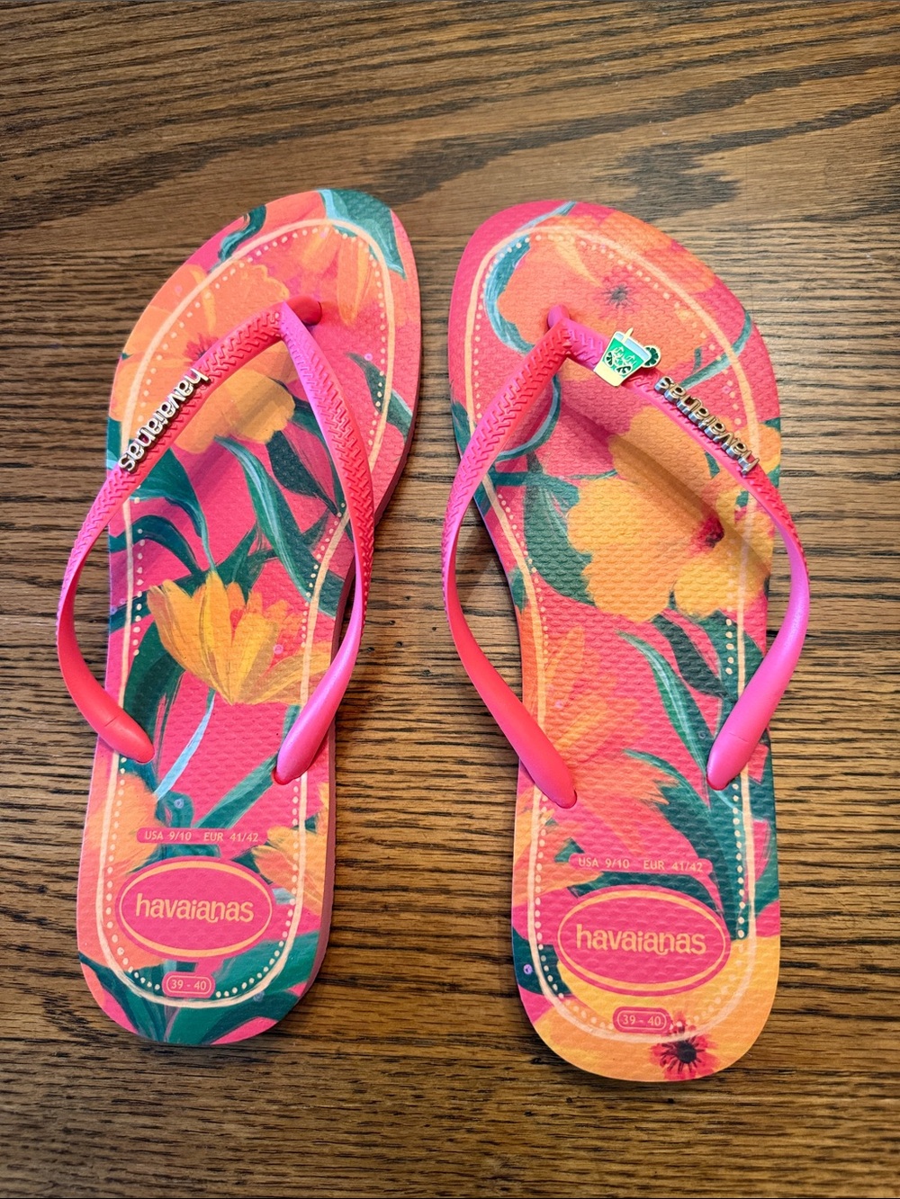 Havaianas Women's Pink Tropical Floral Sandals